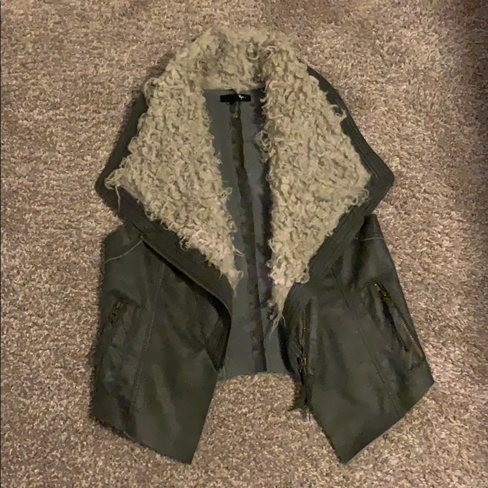 Rye vest